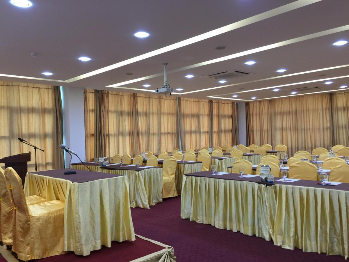 Melang Inn Kuala Pilah Esterno foto